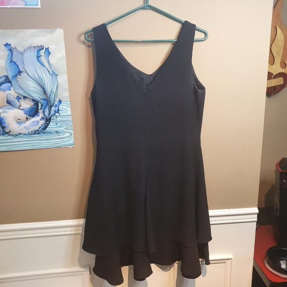 Vintage black dress with circle skirt - Picture 2 of 3